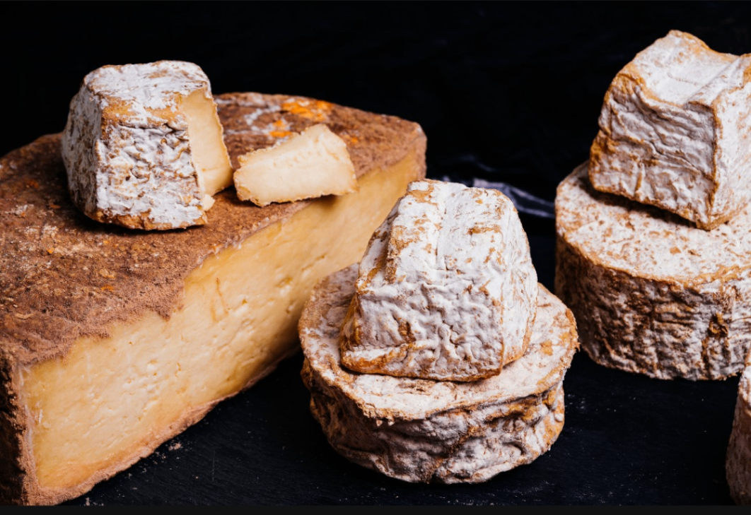 Dos Lunas Artisan Cheese 1