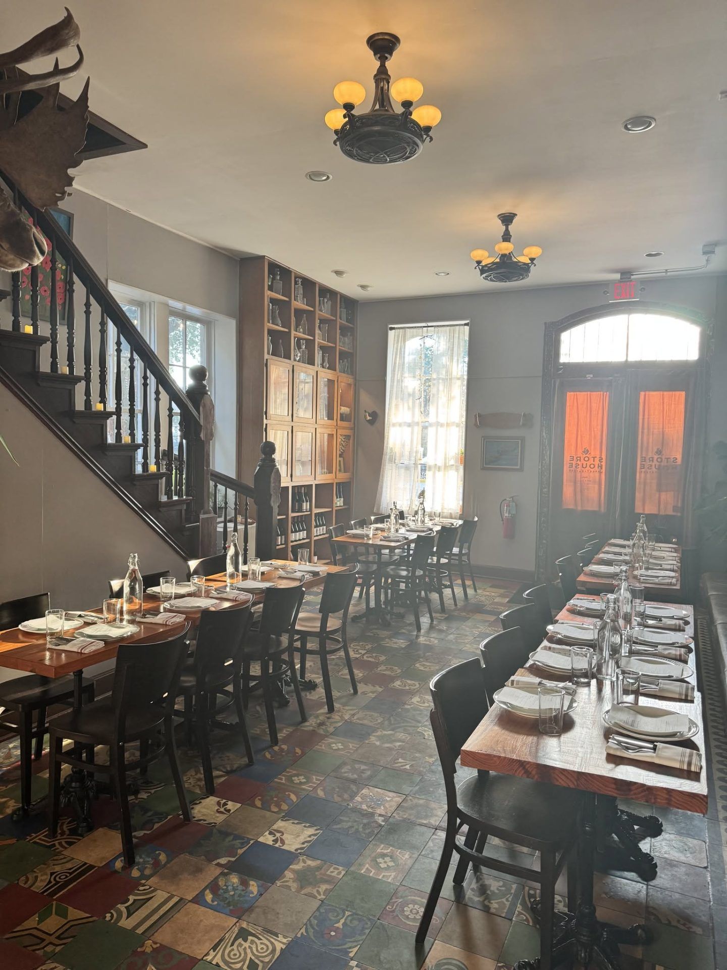 Store House Market & Eatery 2